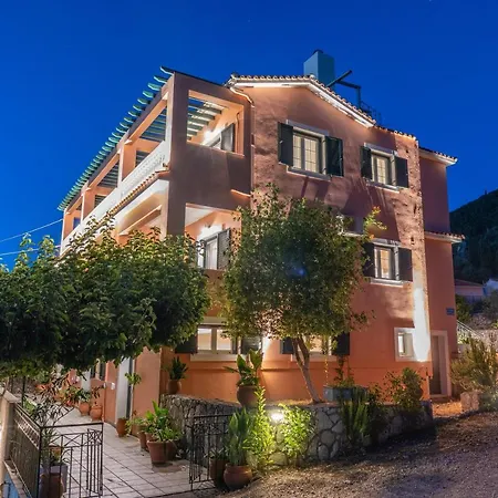 Apartment Pavlatos & *